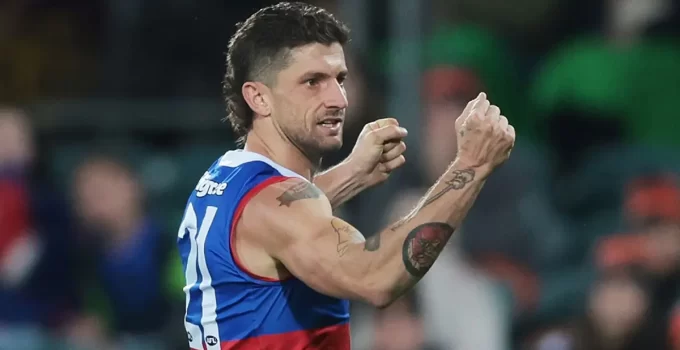 Tom Liberatore Secures Another Year with Western Bulldogs: A Key Player’s Future