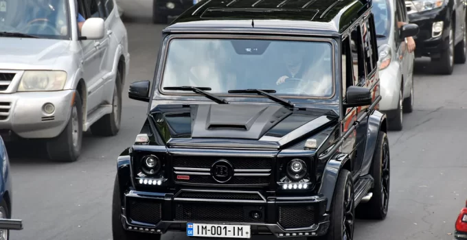 BRABUS G800 Mastery: Unleashing Ultimate Luxury and Power on the Road