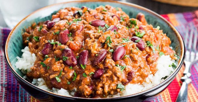 Chili con Carne: Indulge in the Ultimate Flavor Explosion for a Hearty and Satisfying Meal