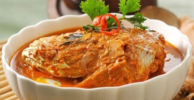 Gulai Kepala Ikan: Sajian Berkuah Gurih dan Kaya Rempah yang Menggugah Selera