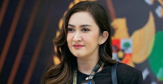 Nafa Urbach: Sisi Lain Karier dan Kehidupan yang Jarang Orang Tahu