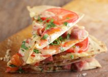 Tortilla: Lebih dari Sekadar Makanan Ringan Tortilla: Lebih dari Sekadar Makanan Ringan
