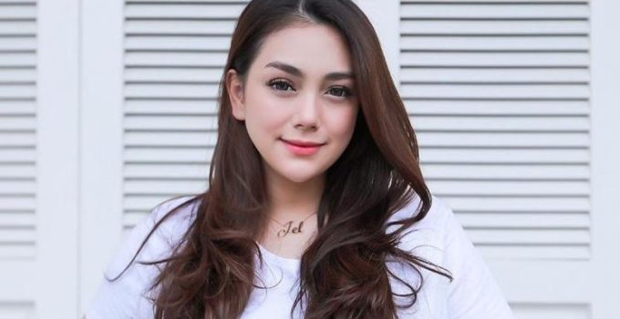 Celine Evangelista: Karier, Kehidupan Pribadi, dan Perjalanan Inspiratif