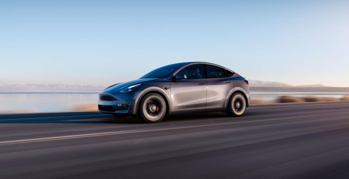 Mobil Pintar Tesla: Menjelajahi Masa Depan Transportasi Cerdas
