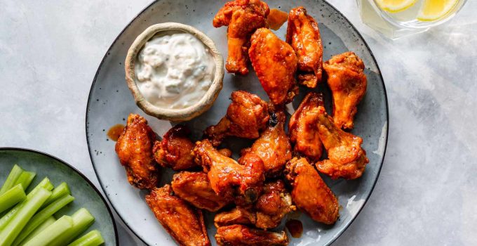 Buffalo Chicken Wings: Sensasi Pedas yang Menggugah Selera