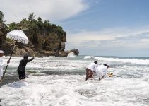 Pantai Gunungkidul: Surga Tersembunyi dengan Sentuhan Alam yang Menenangkan