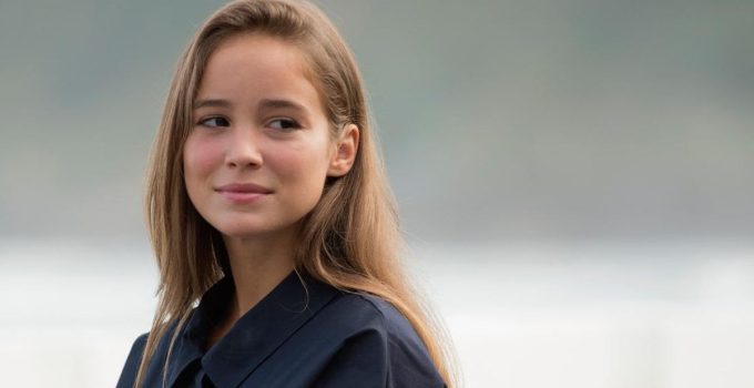 Alba Baptista: Talenta Portugal yang Bersinar dengan Lima Bahasa