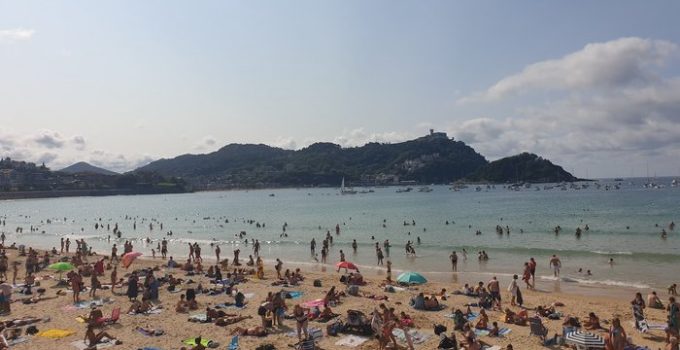 Pantai La Concha: Pesona Pantai Ikonik yang Menjadi Kebanggaan San Sebastián