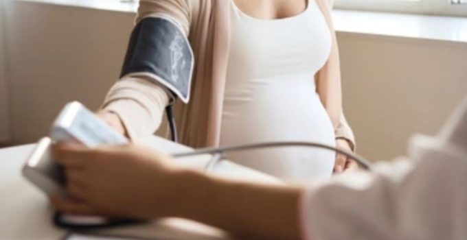 Deteksi Dini Preeklamsia: Menangkap Sinyal Tersembunyi Sebelum Terlambat