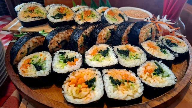 Kimbab Bulgogi Bayam