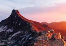 Hike Sibayak Mount, Petualangan Menaklukkan Pesona Gunung Api dengan Panorama Menakjubkan