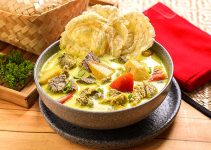 Soto Tangkar: Gurih, Kaya Rempah, dan Hangatnya Kuliner Betawi yang Selalu Menggoda Soto Tangkar: Gurih, Kaya Rempah, dan Hangatnya Kuliner Betawi yang Selalu Menggoda